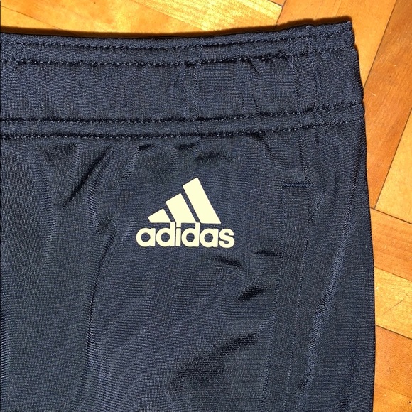 Black adidas joggers - Picture 3 of 5